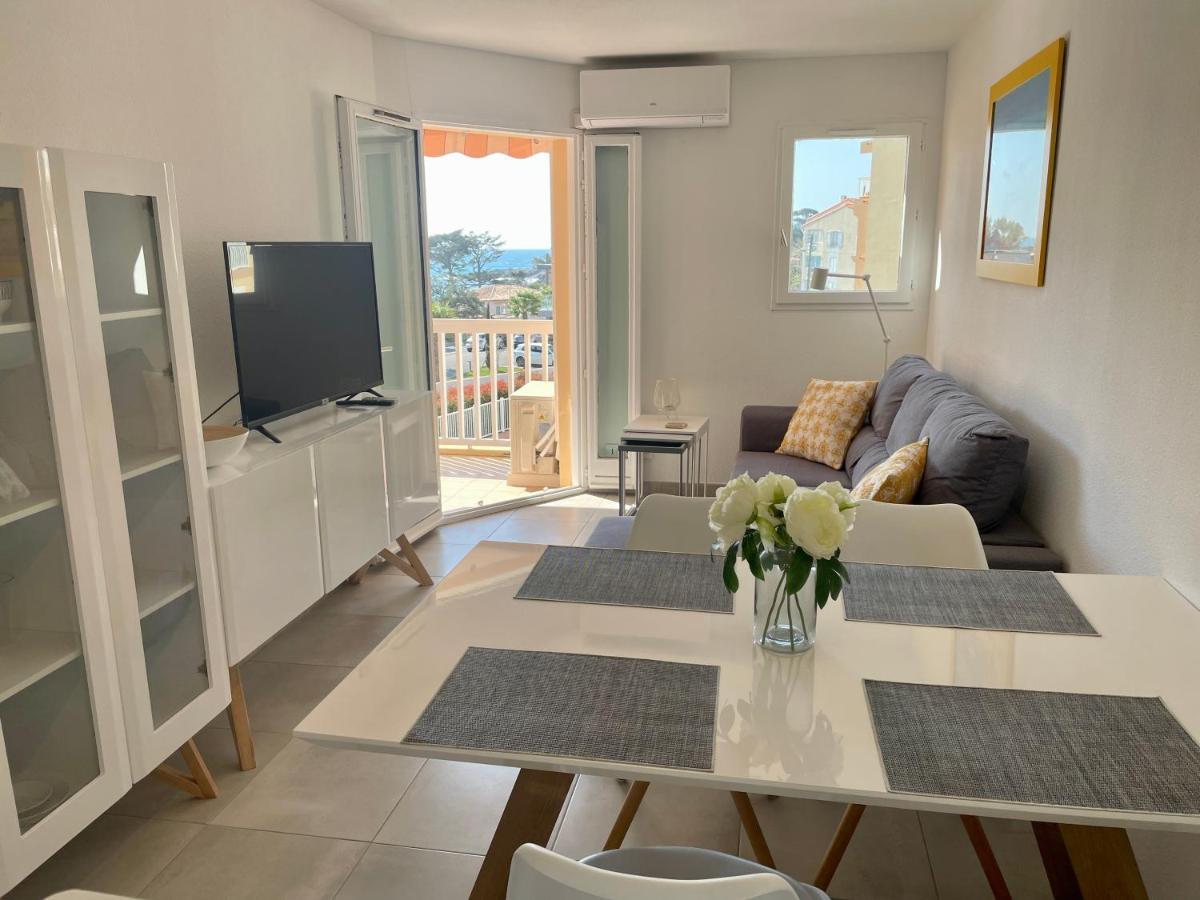 Apartment Newly Renovated Aircond-Wifi-Pool-Sea View-150M To Beaches- Сент-Егюльф Екстер'єр фото